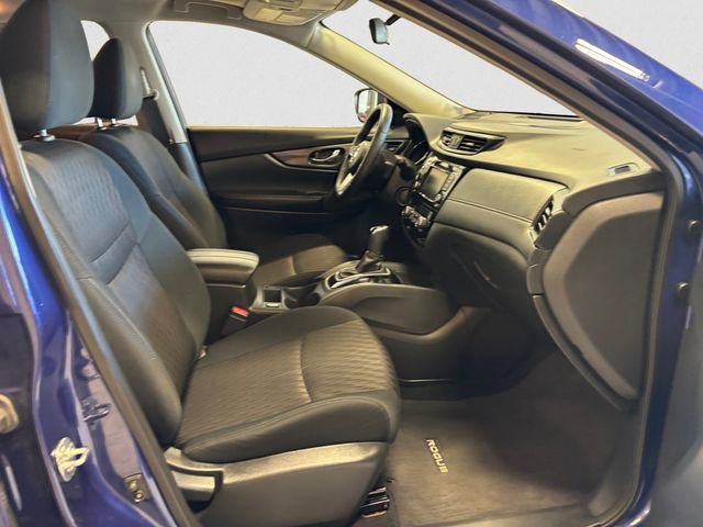Used 2019 Nissan Rogue SV w/ Premium Package image 15