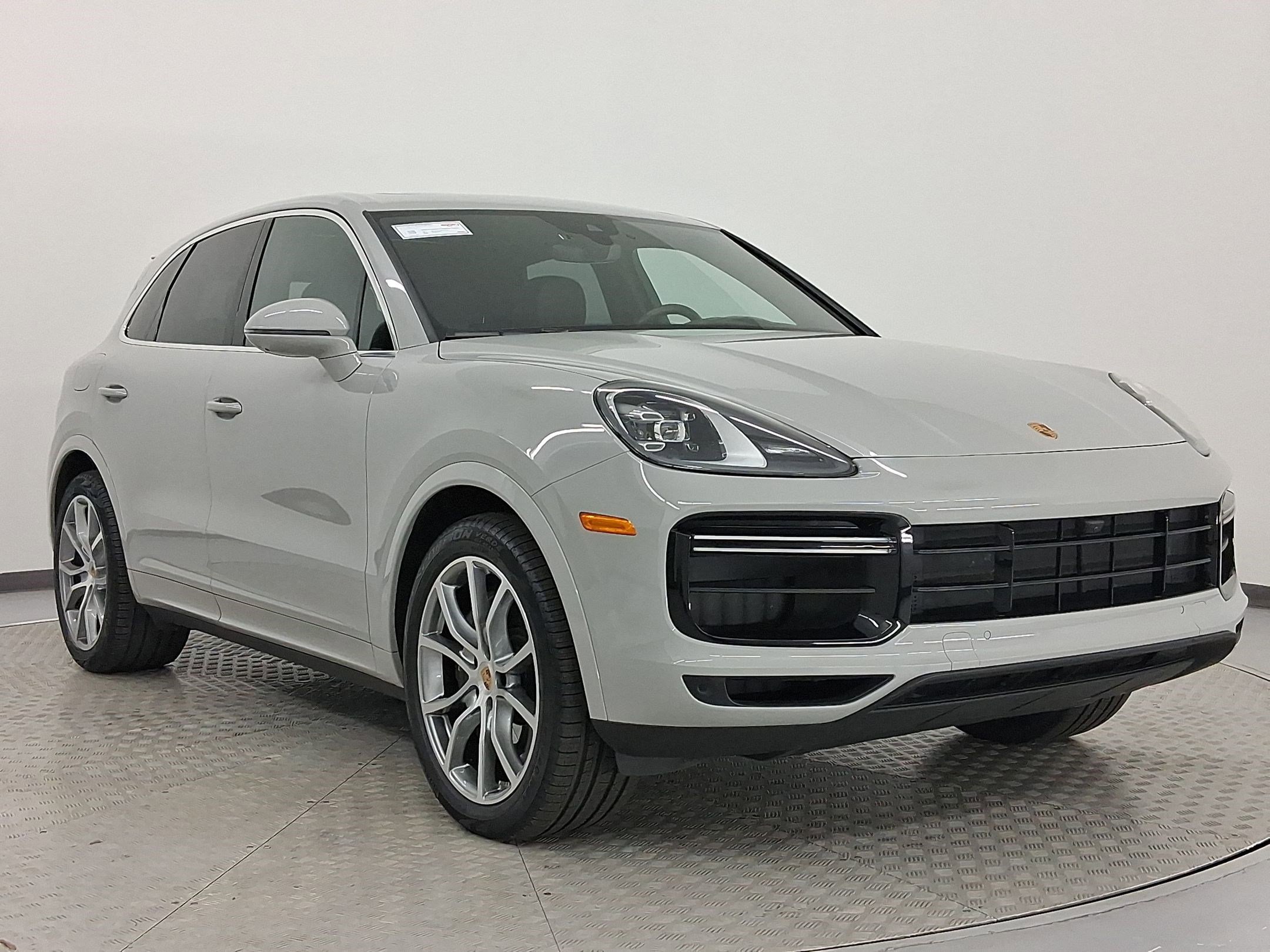 Certified 2022 Porsche Cayenne Turbo image 9
