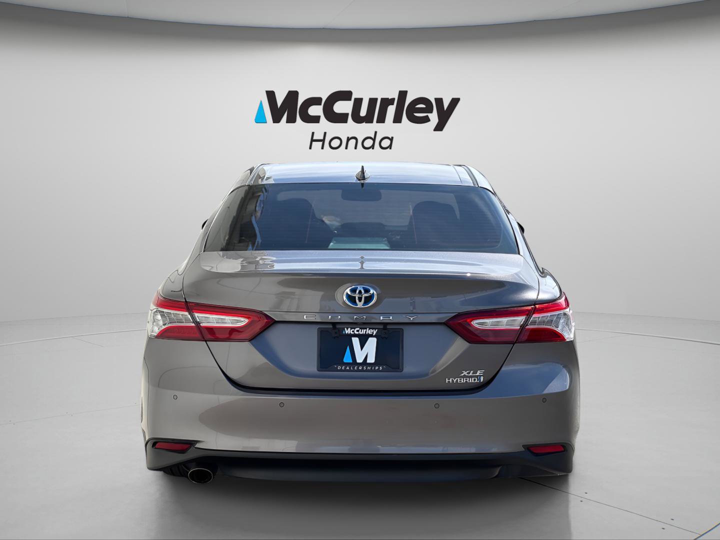 Used 2018 Toyota Camry XLE w/ Audio Package FWD image 4
