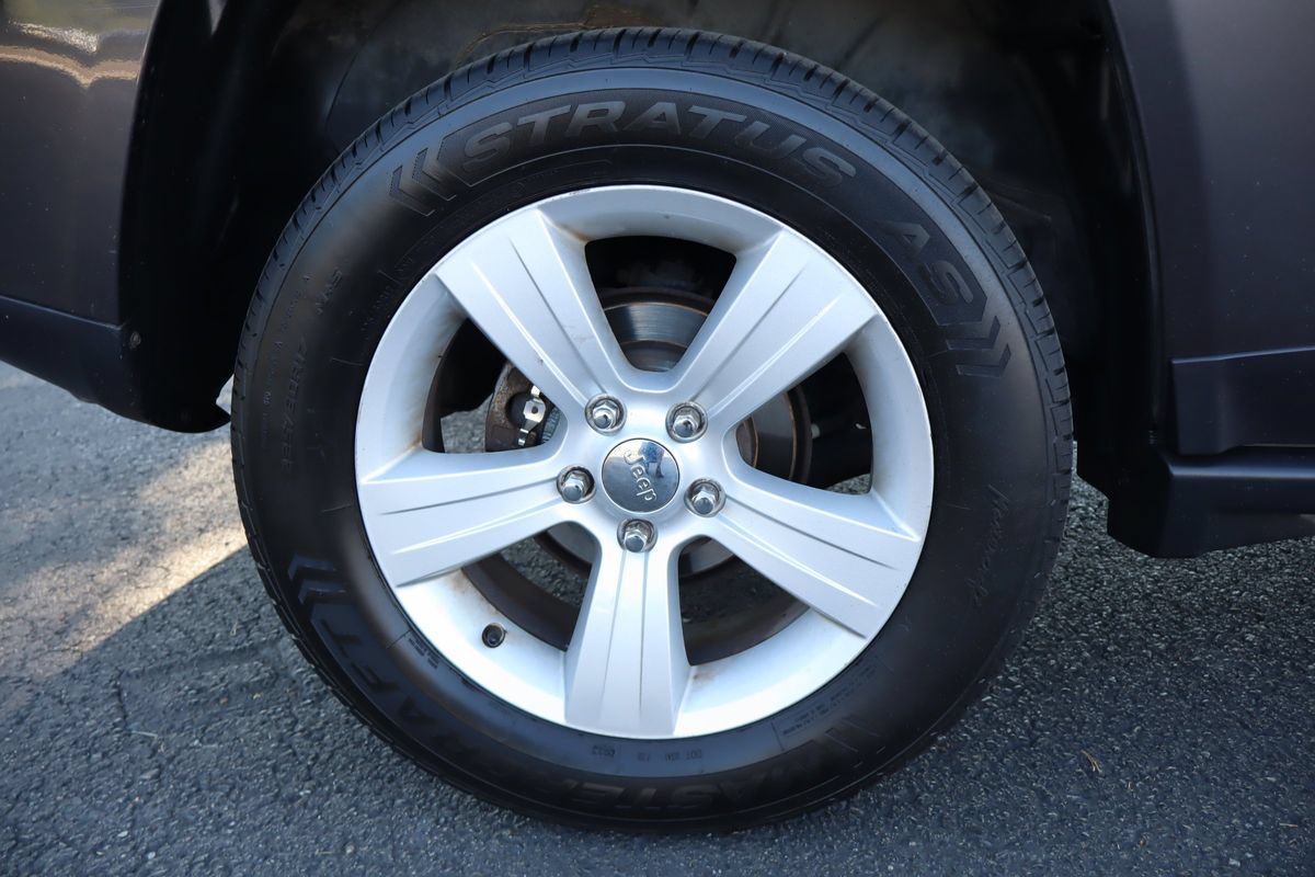 Used 2016 Jeep Compass High Altitude AWD/4WD image 42