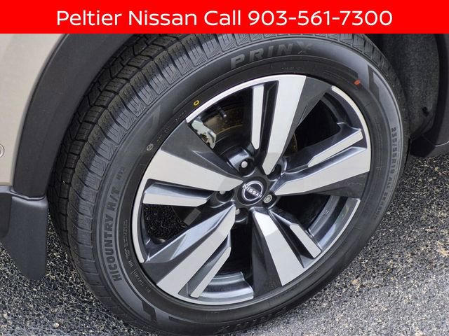 Certified 2025 Nissan Rogue SL image 7