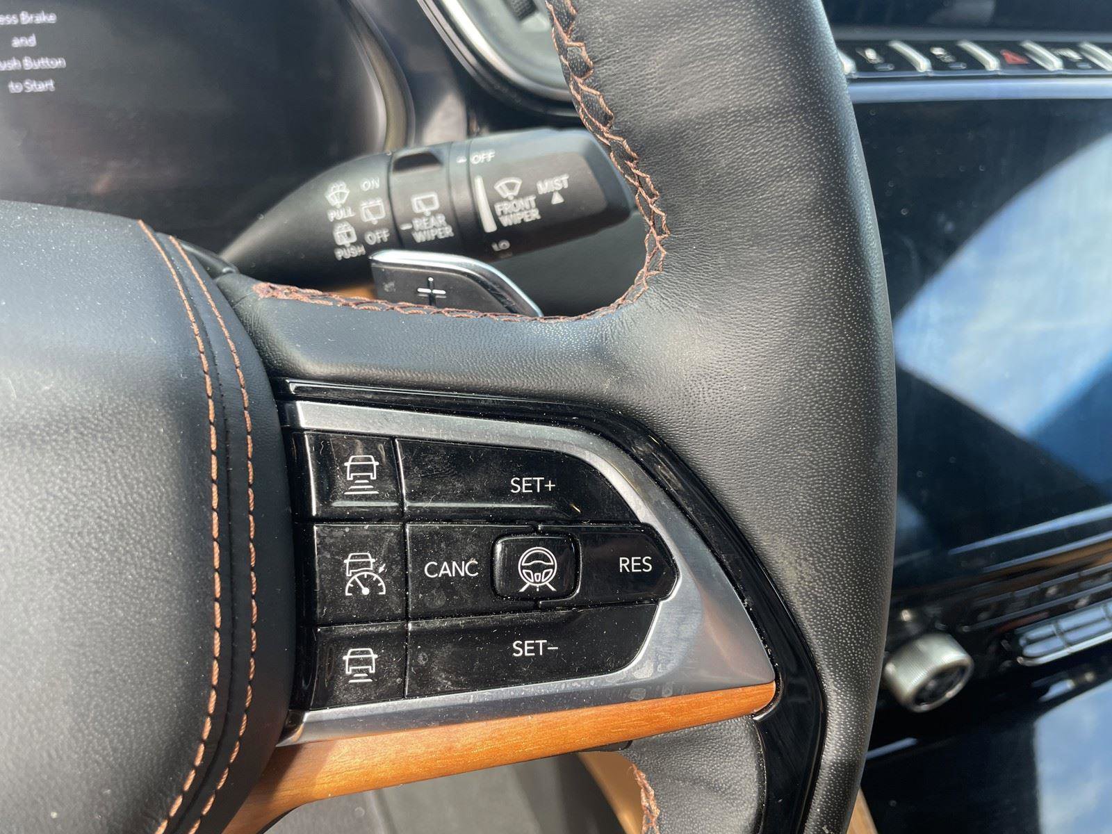 Used 2025 Jeep Grand Cherokee Summit image 16