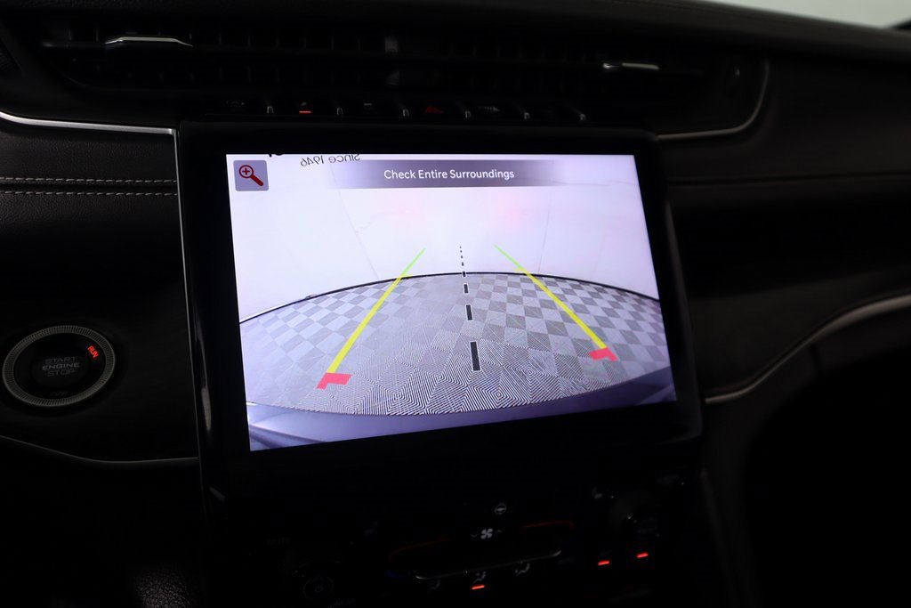 Used 2024 Jeep Grand Cherokee Limited w/ Black Appearance Package image 6