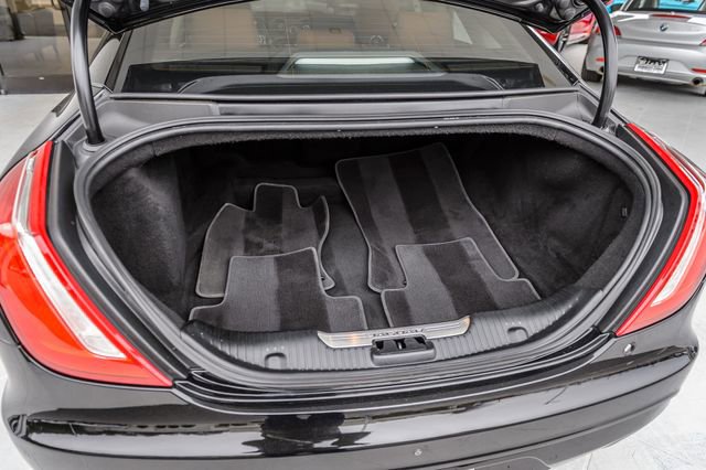 Used 2017 Jaguar XJ R-Sport image 11