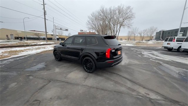 Used 2022 Kia Telluride SX w/ SX Prestige Package image 6