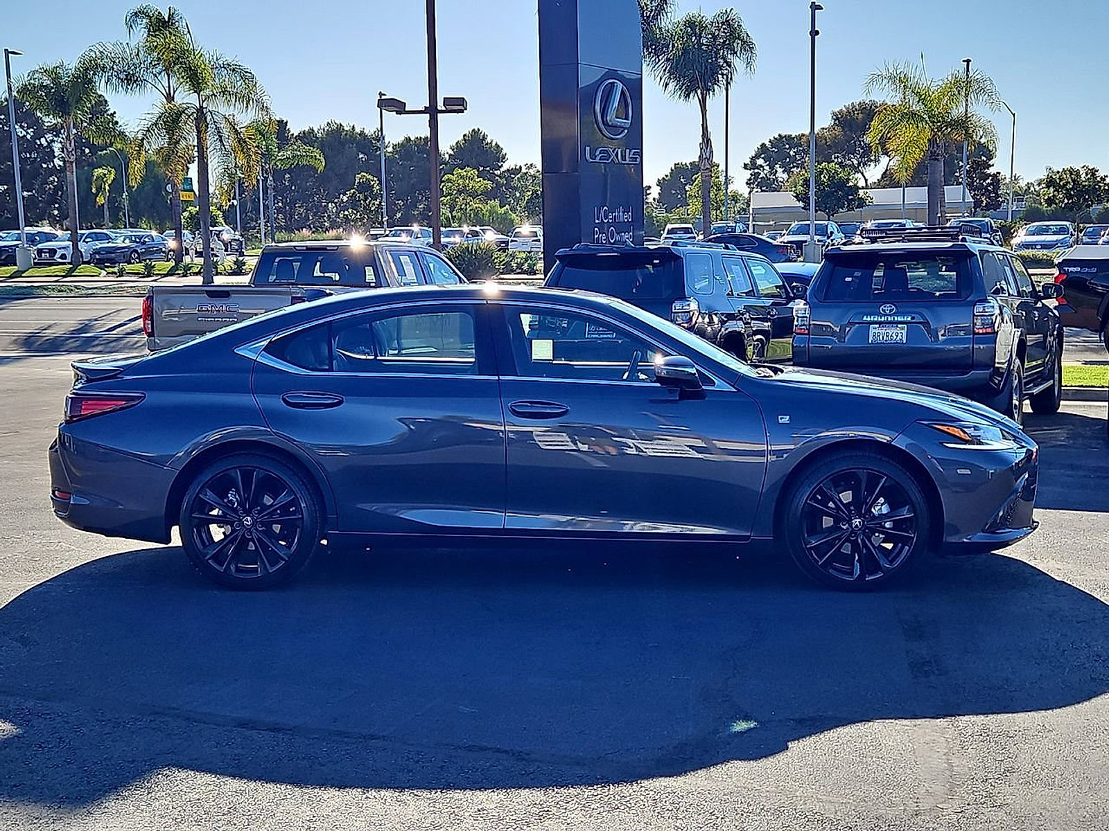 Certified 2024 Lexus ES 300h F Sport image 5