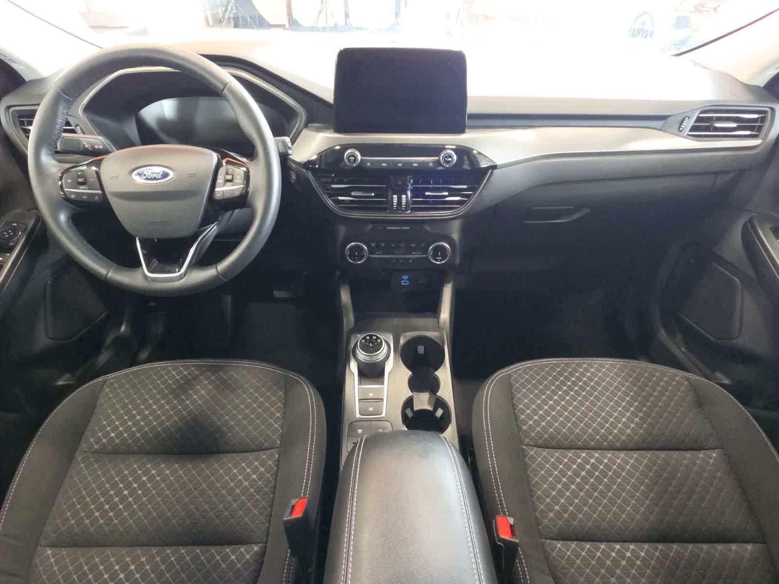 Used 2023 Ford Escape Active AWD/4WD image 30