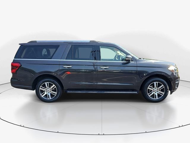 Used 2024 Ford Expedition Max Limited RWD image 2