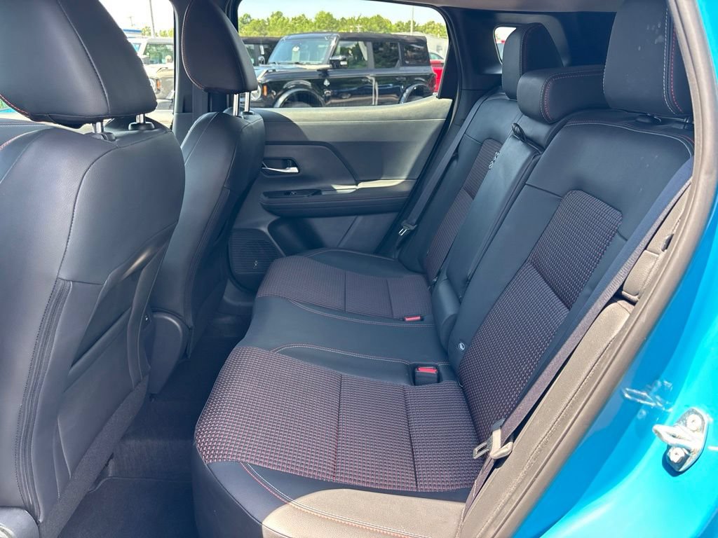 Used 2025 Nissan Kicks SR AWD/4WD image 14