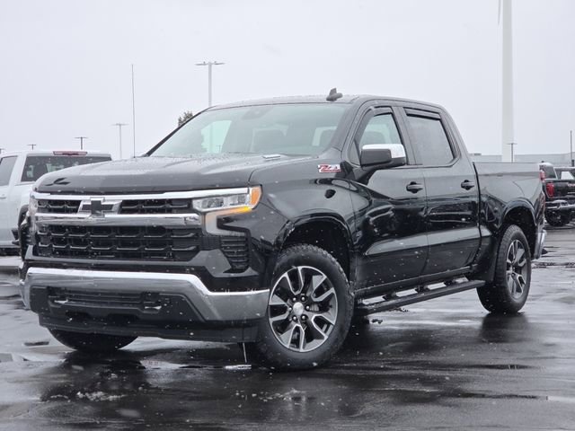 Used 2024 Chevrolet Silverado 1500 LT image 2