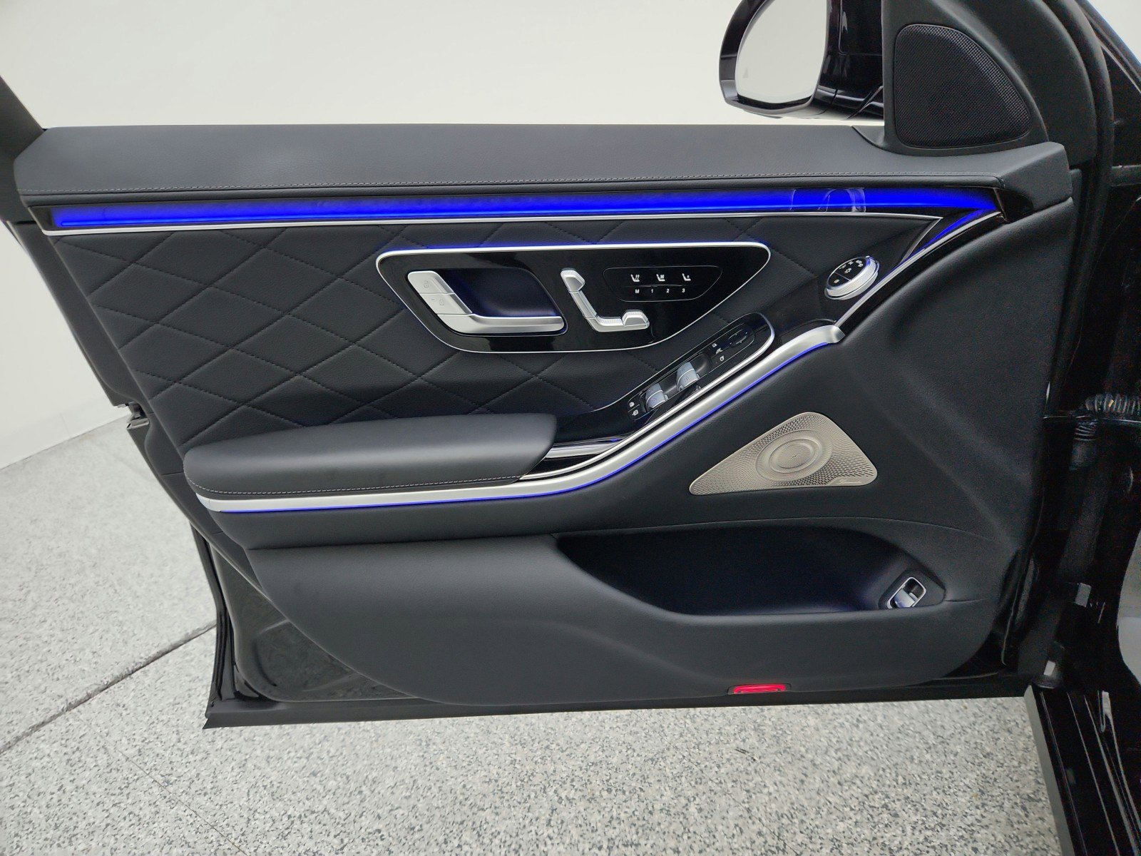 Certified 2023 Mercedes-Benz S 500 4MATIC image 19