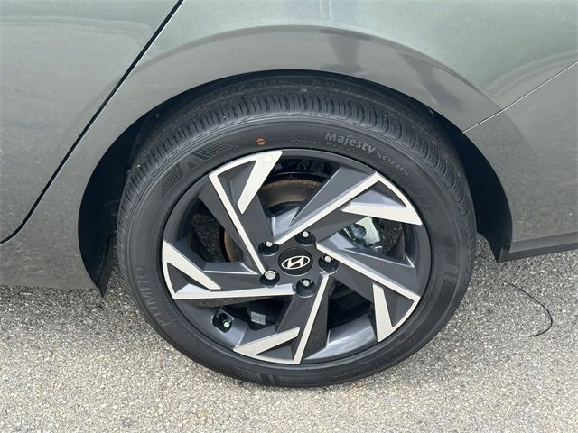 Used 2024 Hyundai Elantra SEL w/ Convenience Package image 21