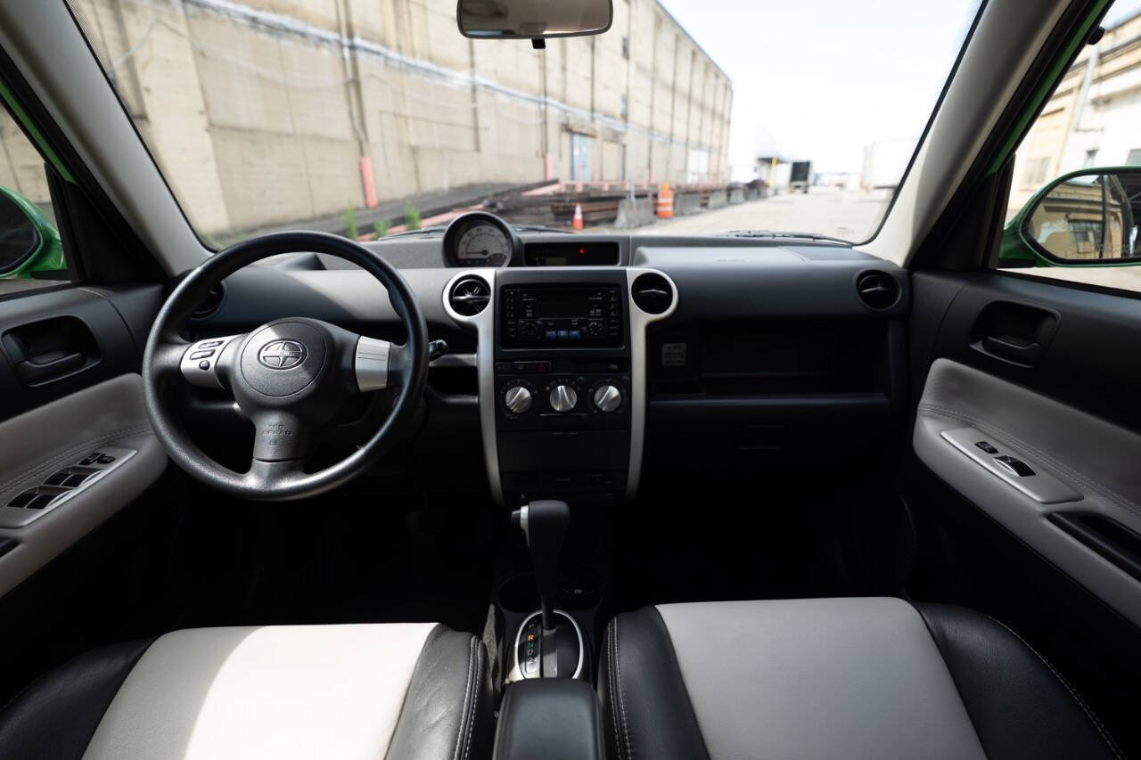 Used 2006 Scion xB FWD image 92