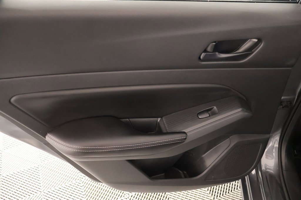 Used 2024 Nissan Altima 2.5 SV image 15