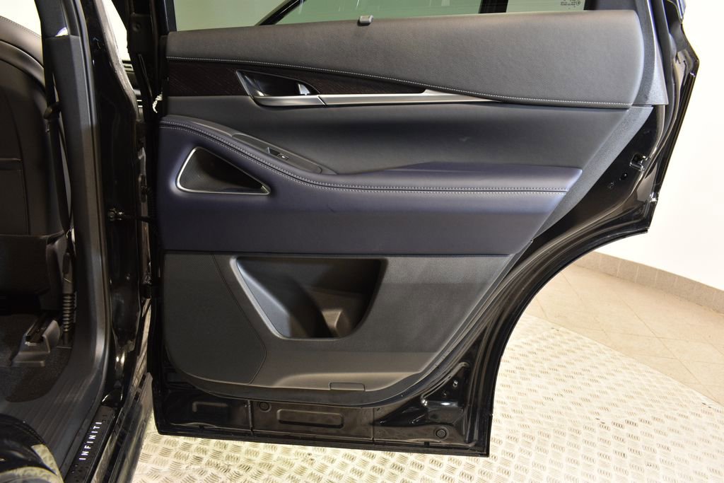 Certified 2026 INFINITI QX60 Sport w/ Dark Cargo Package image 31