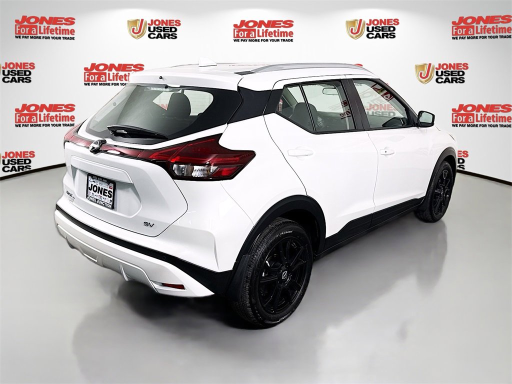 Certified 2024 Nissan Kicks SV image 15
