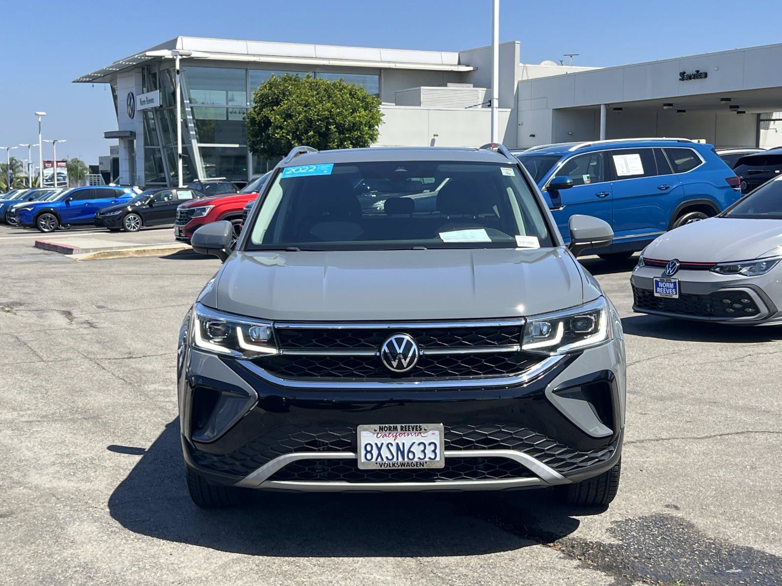 Certified 2022 Volkswagen Taos SEL FWD image 4