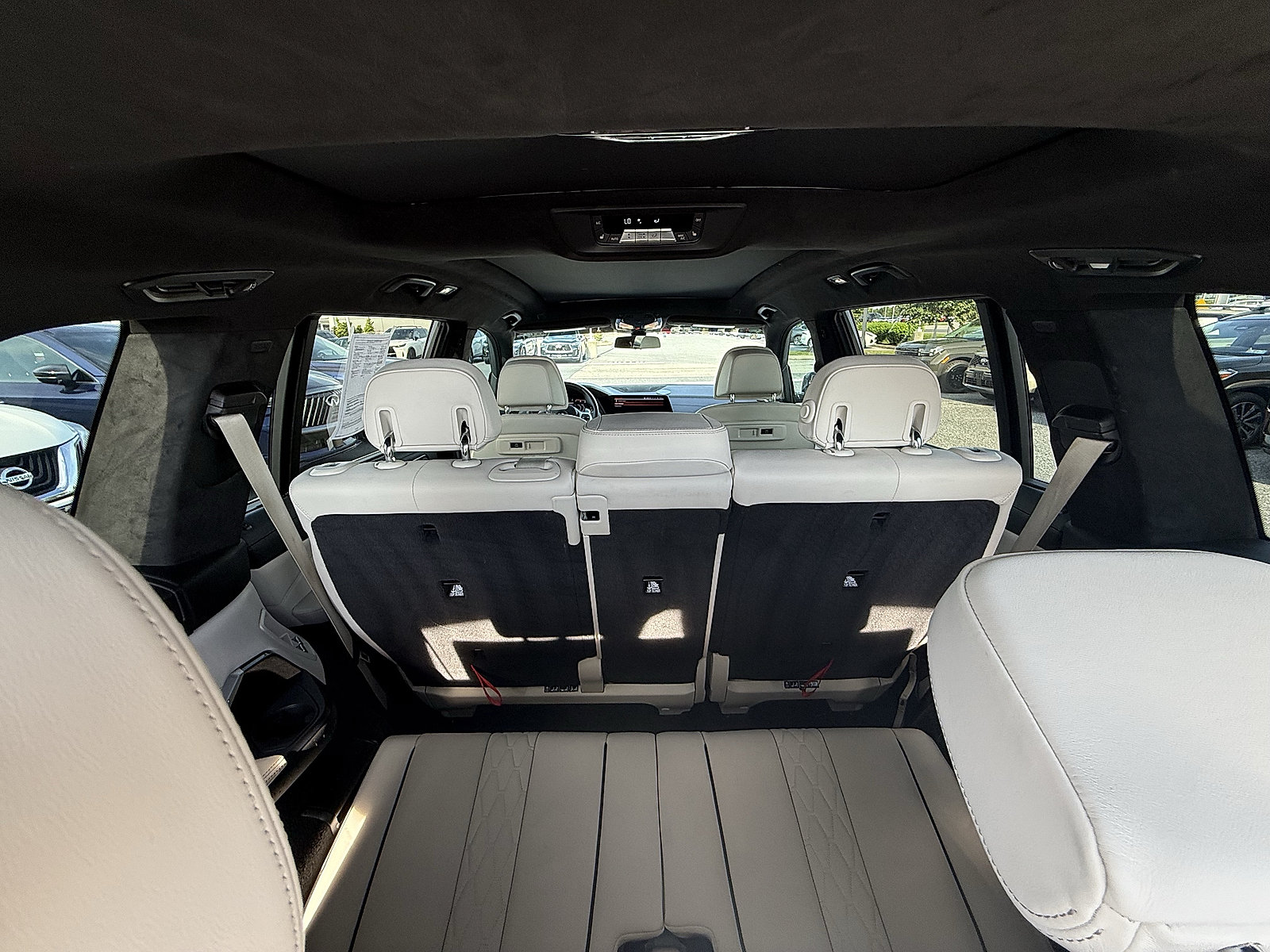 Used 2021 BMW X7 M50i AWD/4WD image 25