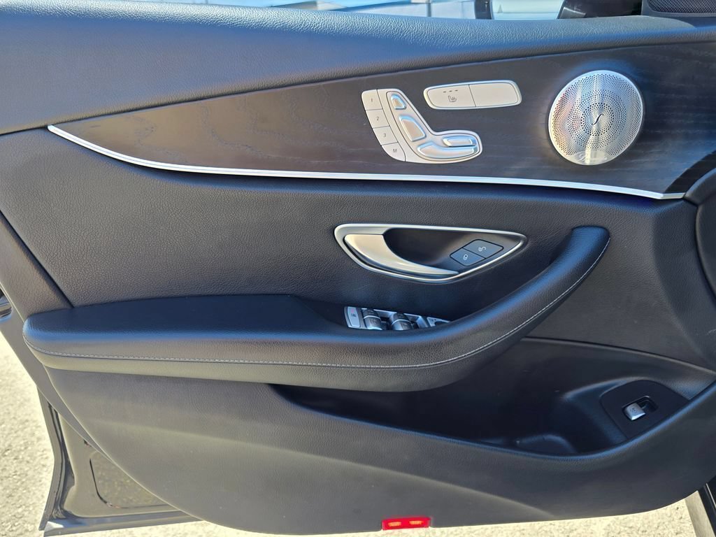 Used 2022 Mercedes-Benz E 350 Sedan w/ Driver Assistance Package image 19
