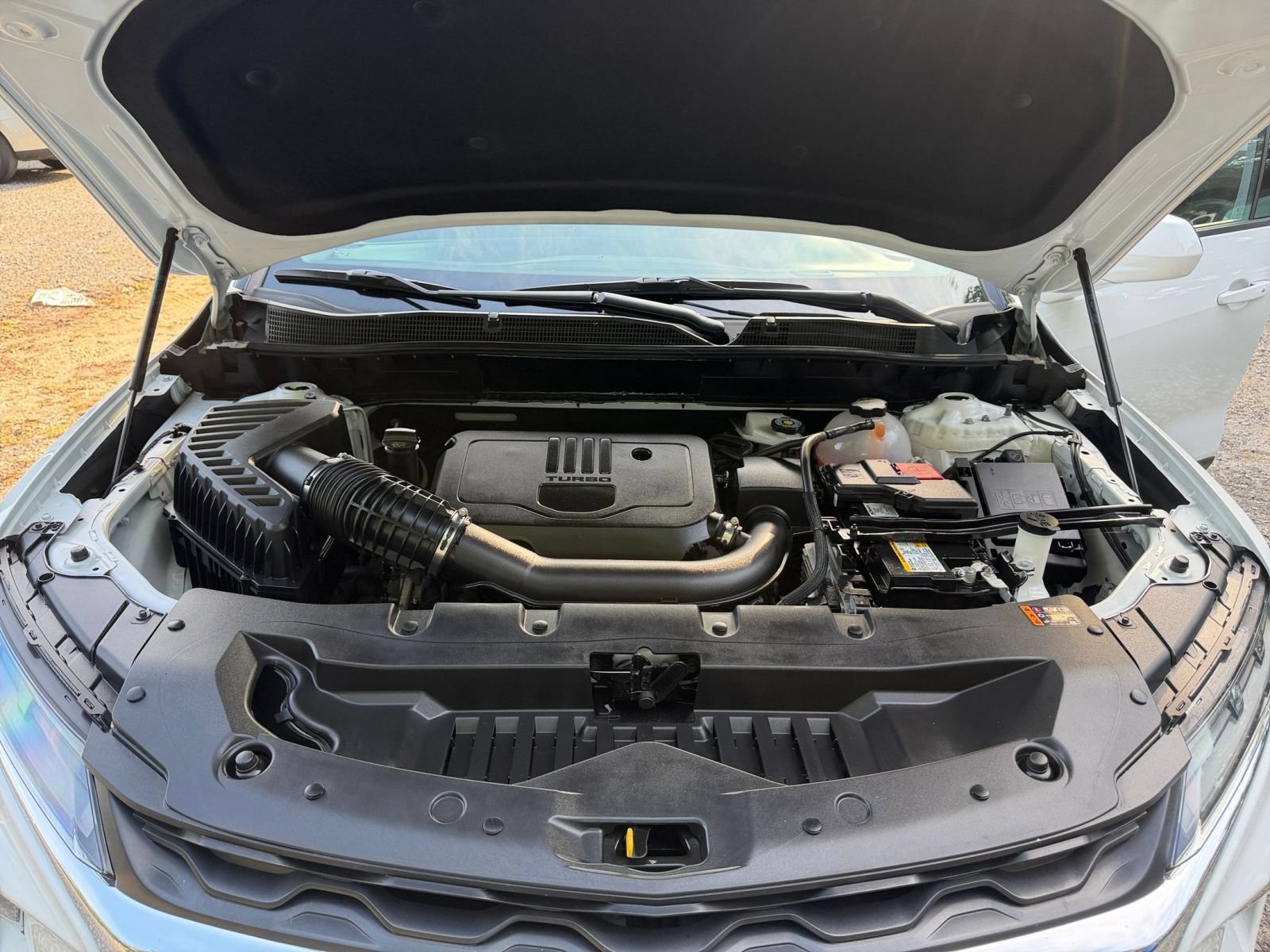 Used 2025 Chevrolet Blazer LT FWD image 32