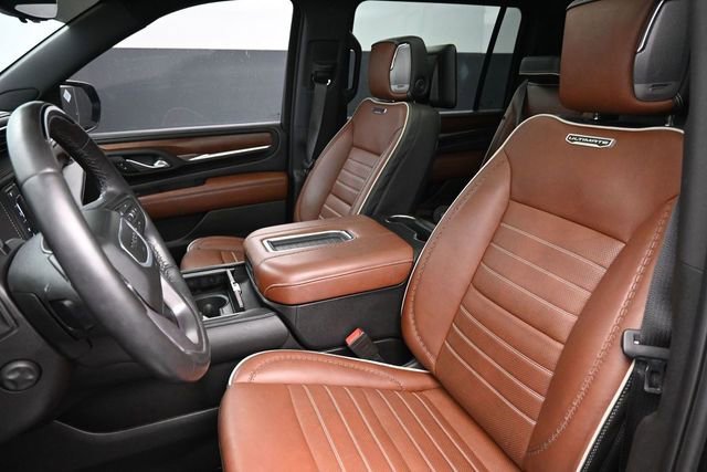 Used 2024 GMC Yukon XL Denali Ultimate AWD/4WD image 13