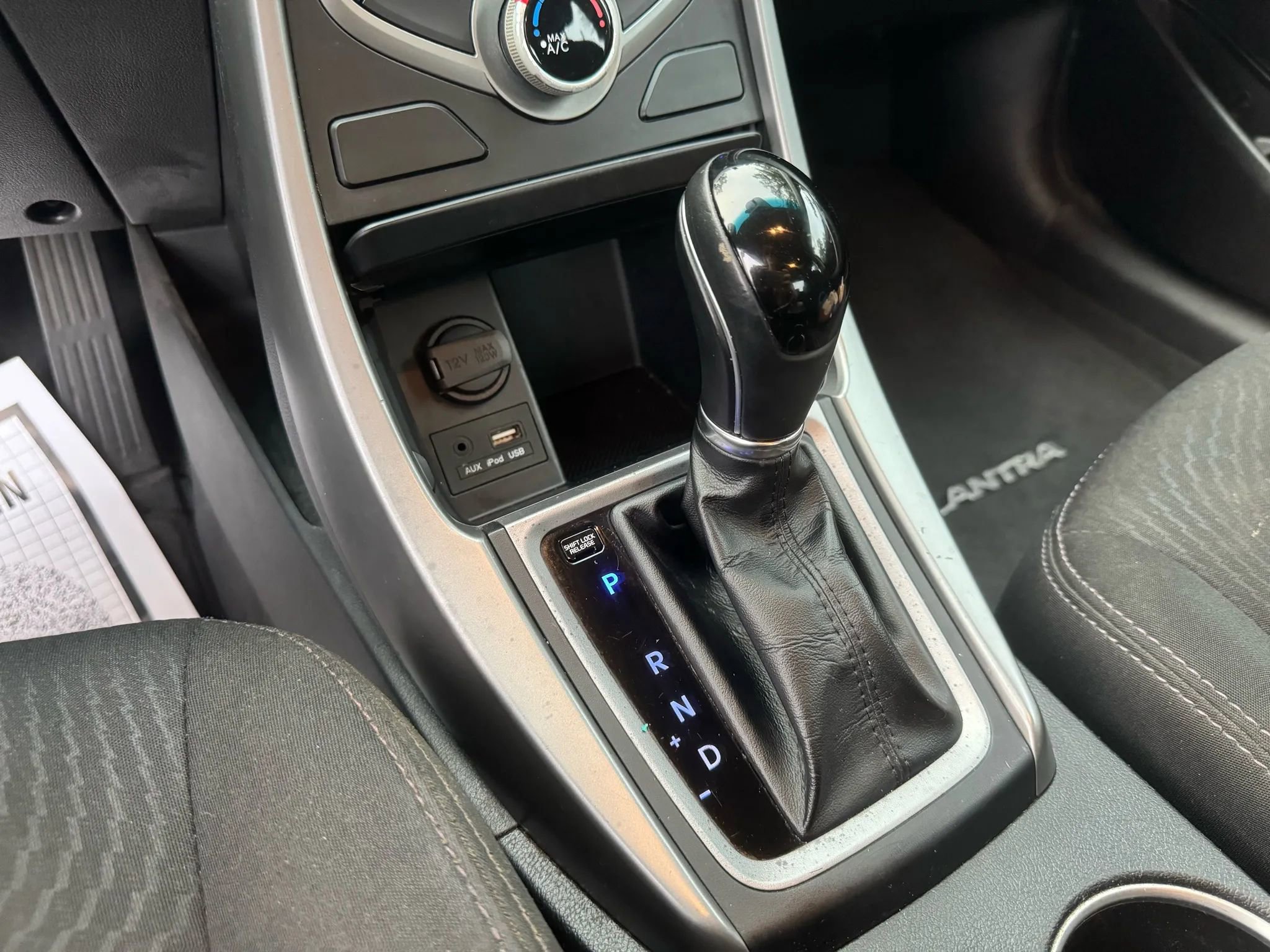 Used 2015 Hyundai Elantra SE w/ Option Group 03 image 21