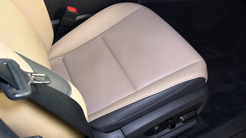 Certified 2021 Lexus ES 250 w/ Accessory Package 2 AWD/4WD image 12