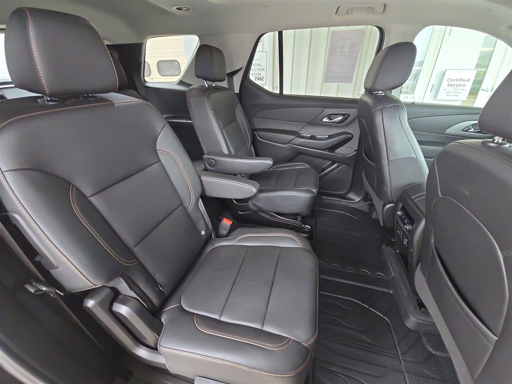 Used 2021 Chevrolet Traverse RS w/ LPO, Floor Liner Package image 27