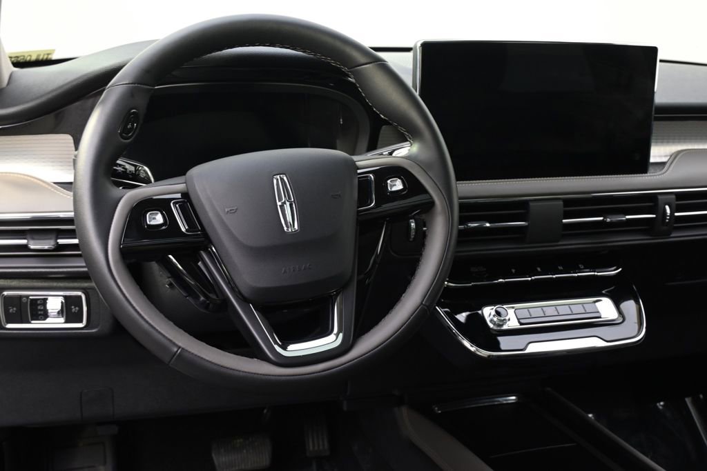 New 2026 Lincoln Corsair Premiere image 12