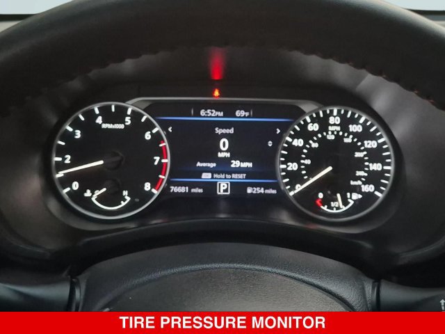 Certified 2021 Nissan Sentra SR FWD image 23
