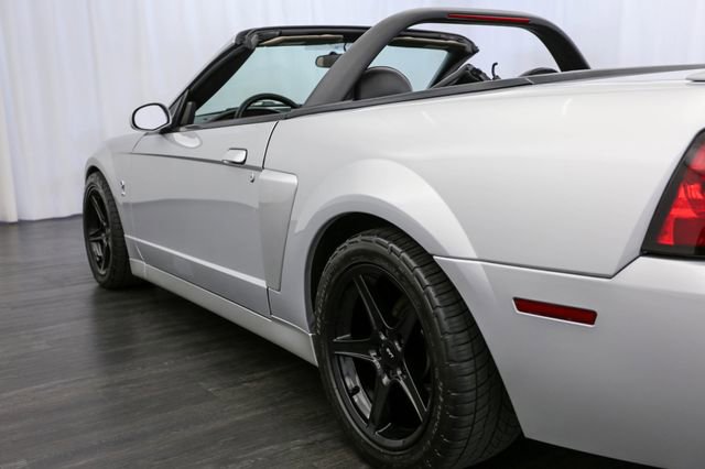 Used 2004 Ford Mustang Cobra RWD image 27