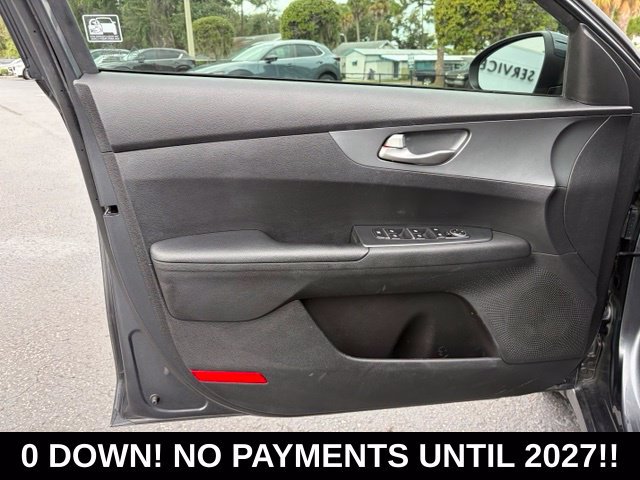 Used 2021 Kia Forte LXS FWD image 12