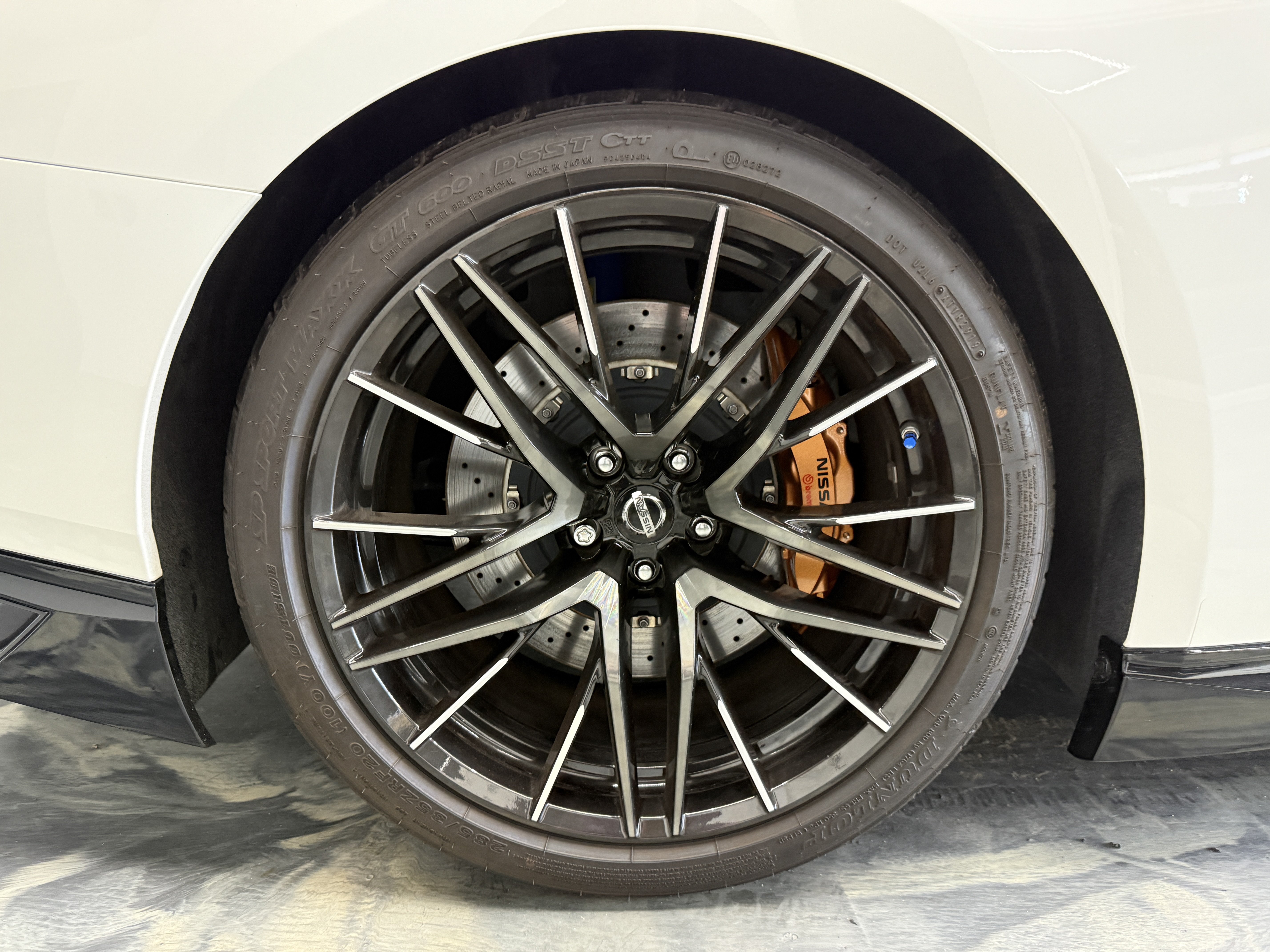 Used 2020 Nissan GT-R Premium AWD/4WD image 44
