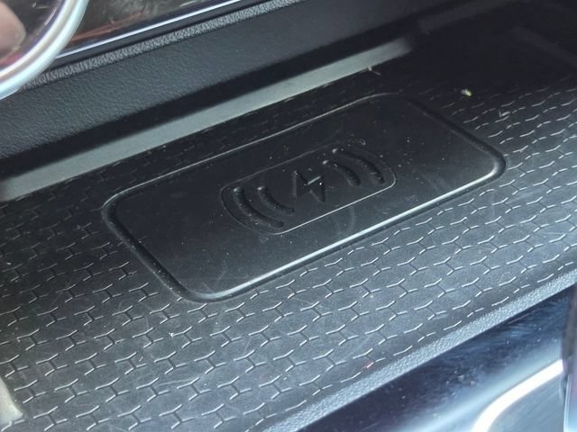 Used 2022 Jaguar F-PACE SVR AWD/4WD image 19
