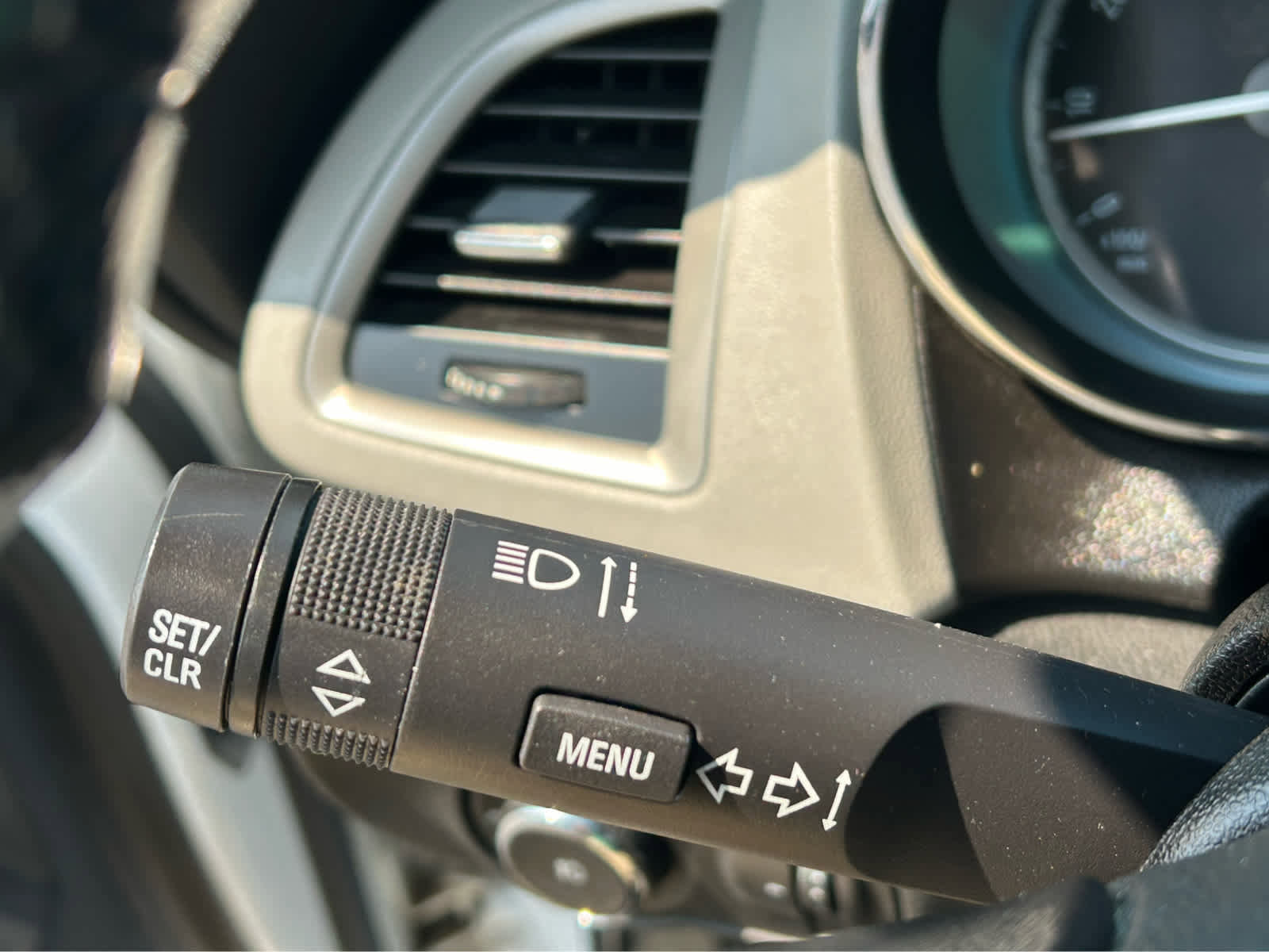 Used 2017 Buick Verano Sport Touring image 21