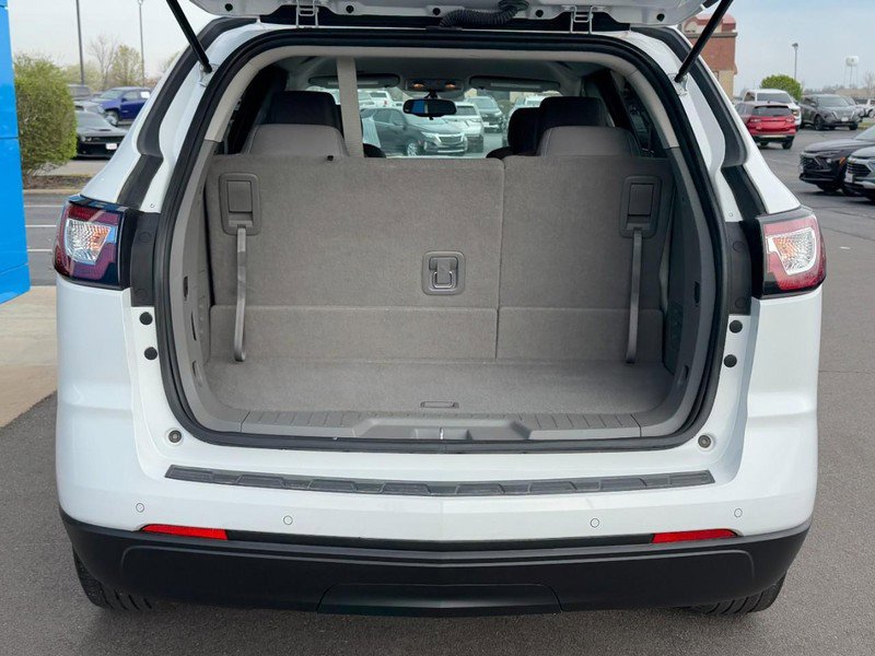 Used 2016 Chevrolet Traverse LT w/ Style and Technology Package image 5