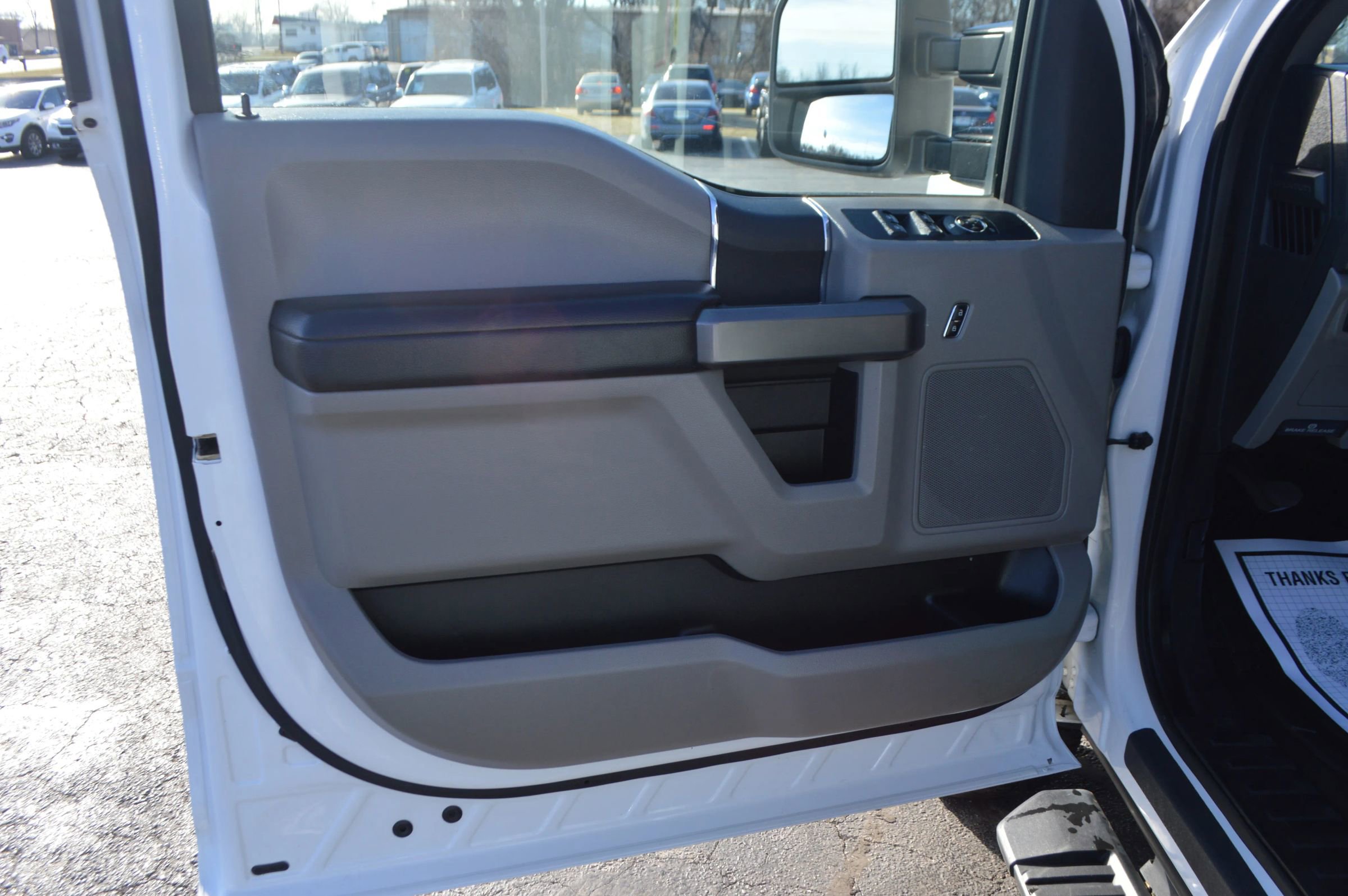 Used 2018 Ford F350 XLT AWD/4WD image 14