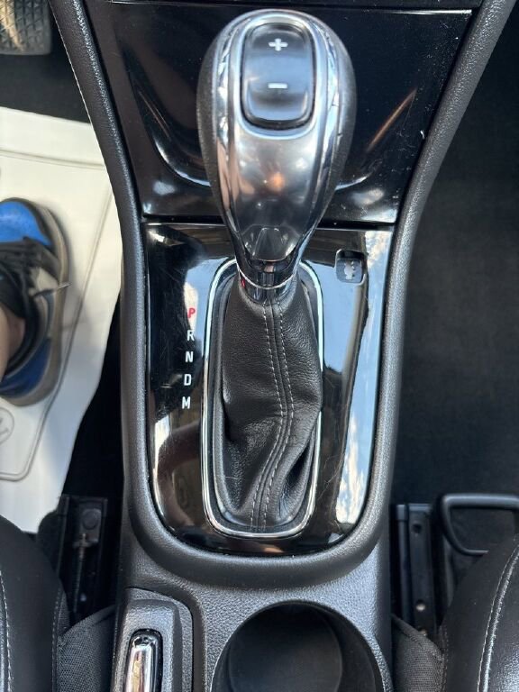 Used 2021 Buick Encore Preferred image 33