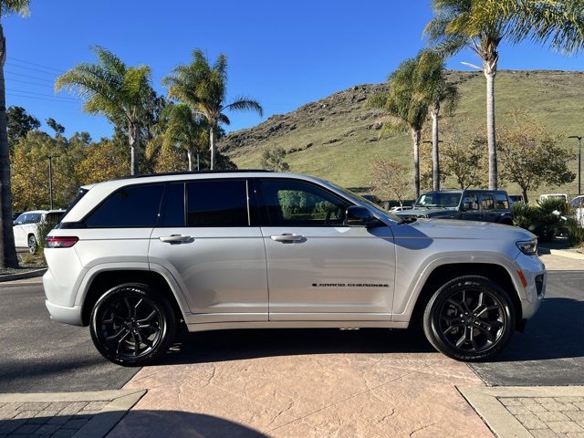 Used 2024 Jeep Grand Cherokee Limited 4xe image 12