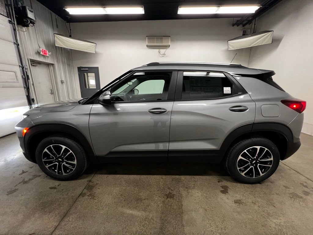 New 2026 Chevrolet TrailBlazer LT w/ Driver Confidence Package FWD image 6