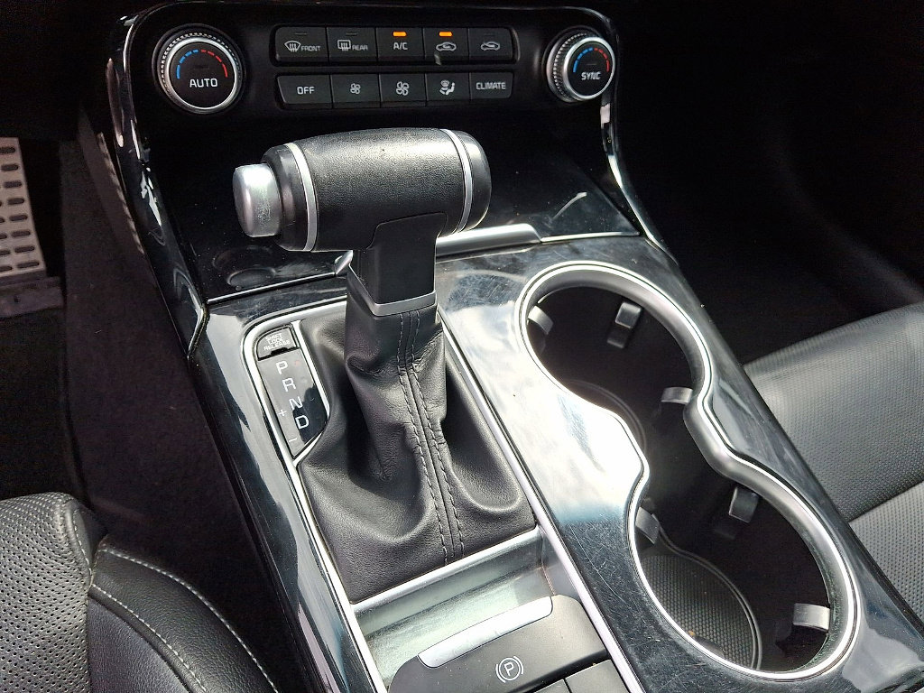 Used 2023 Kia Stinger GT-Line w/ Sun & Sound Package image 12