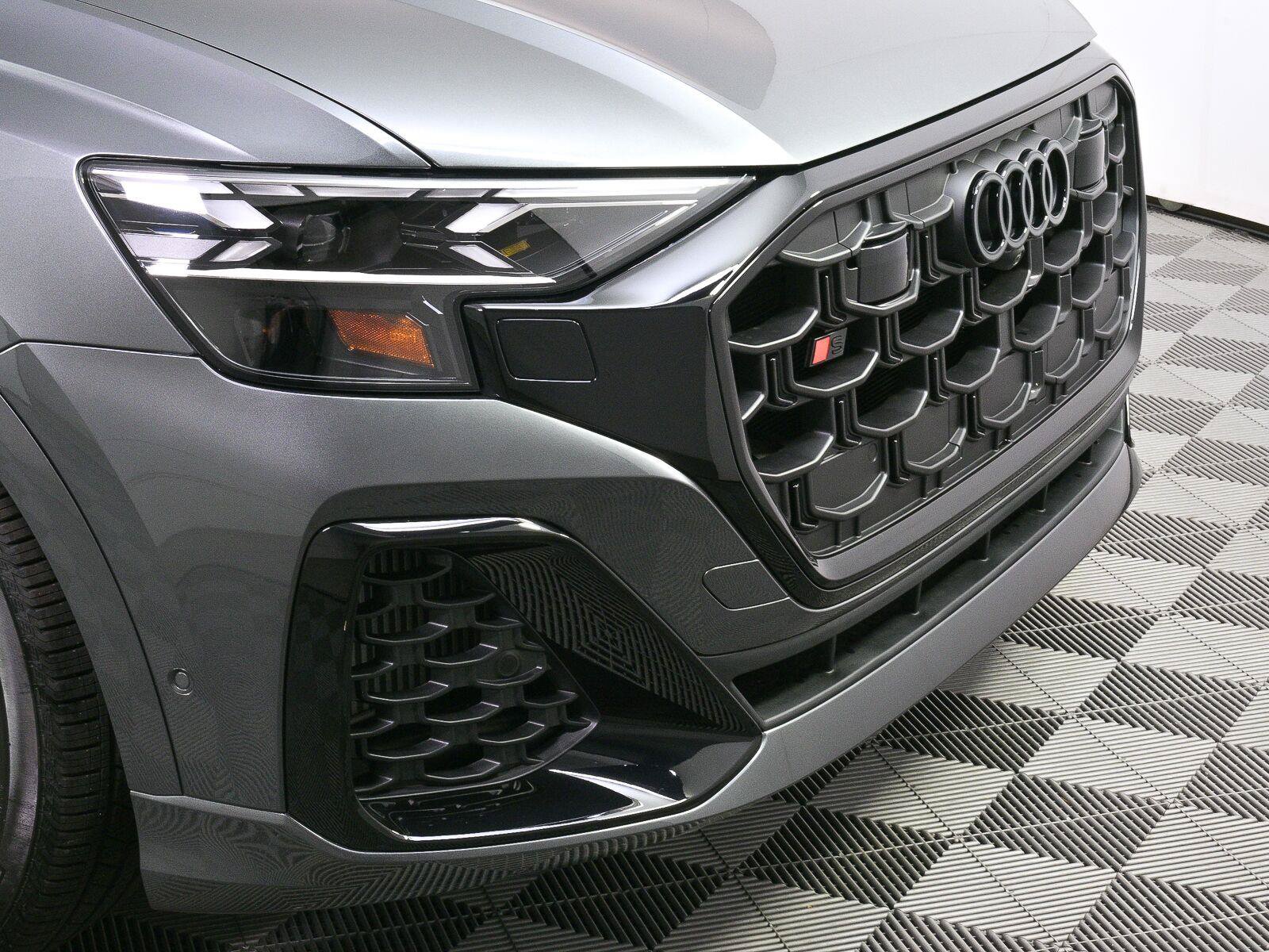 New 2026 Audi SQ8 Prestige AWD/4WD image 38