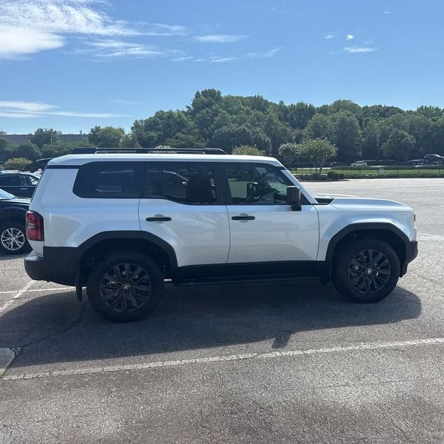 Used 2027 Toyota Land Cruiser w/ Premium Package AWD/4WD image 7