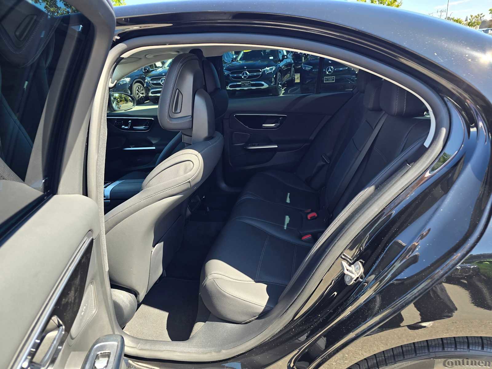 Used 2025 Mercedes-Benz C 300 Sedan image 18