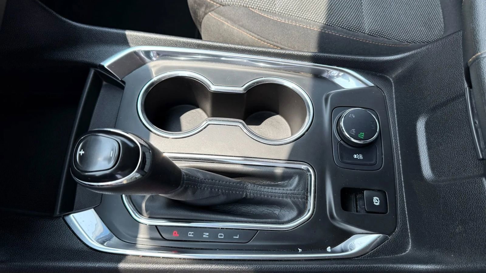 Used 2020 Chevrolet Traverse LS image 23