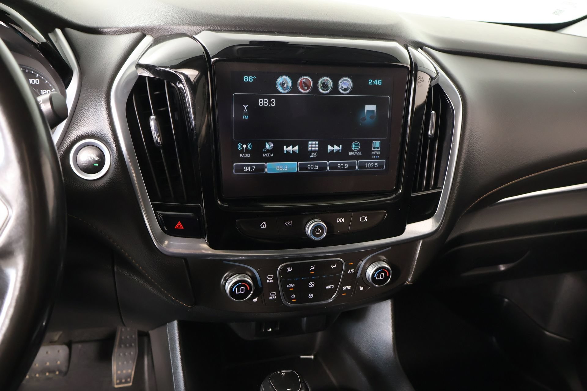 Used 2018 Chevrolet Traverse LT AWD/4WD image 5