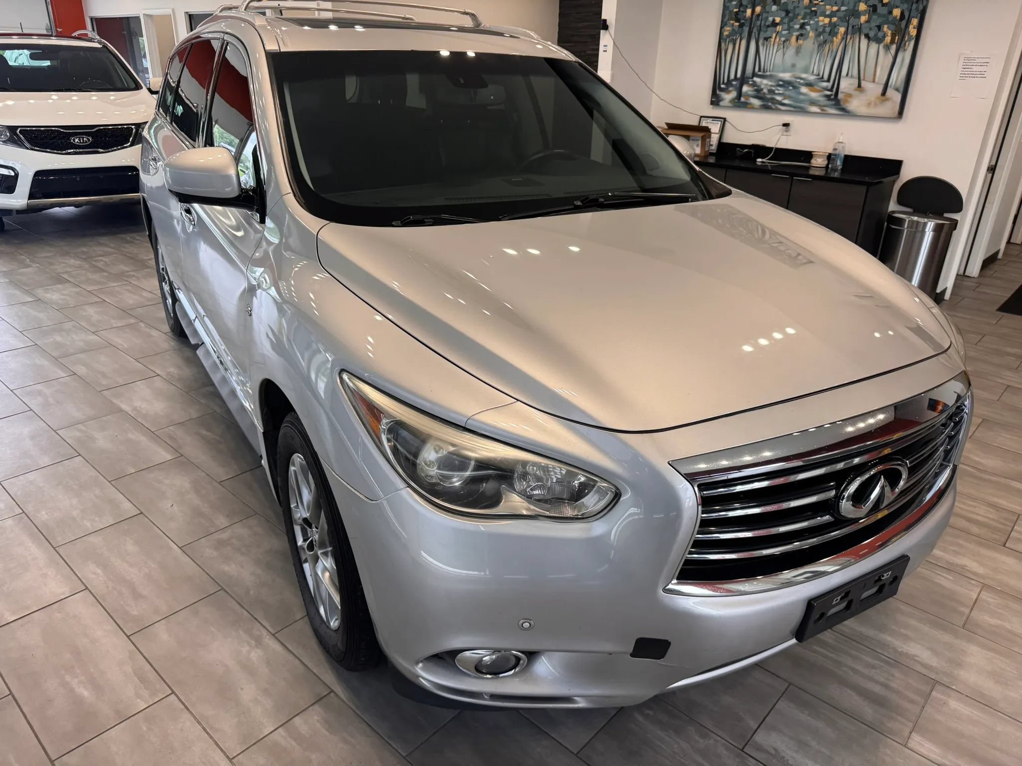 Used 2015 INFINITI QX60 Luxe w/ Premium Plus Package AWD/4WD image 3