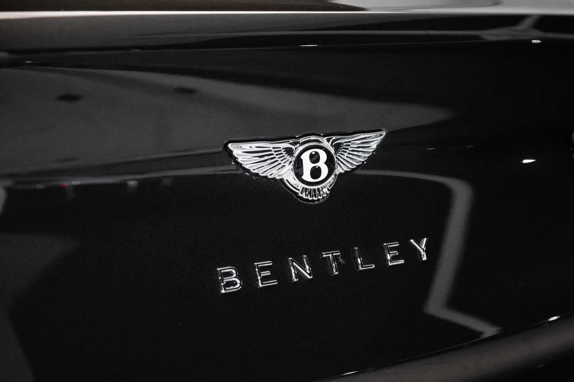 New 2025 Bentley Bentayga image 14