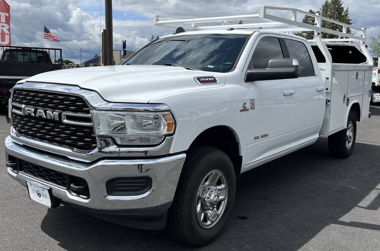 Used 2022 RAM 3500 Big Horn AWD/4WD image 1