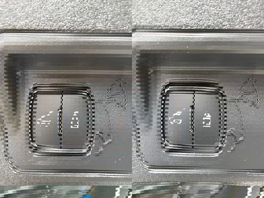 New 2026 Ford Explorer ST-Line w/ ST-Line Street Pack image 17